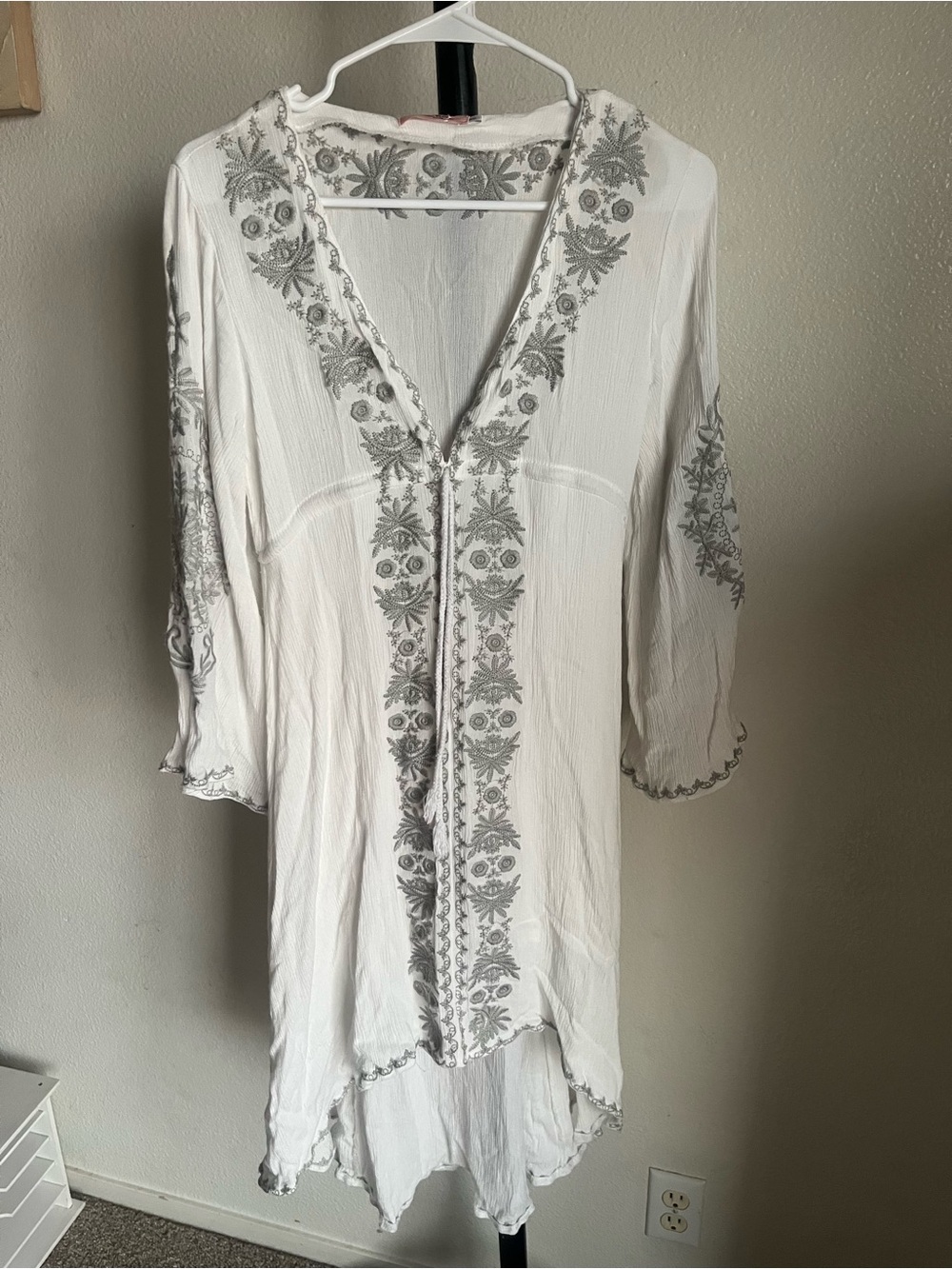 Women's White Embroidered Bohemian Tunic Dress